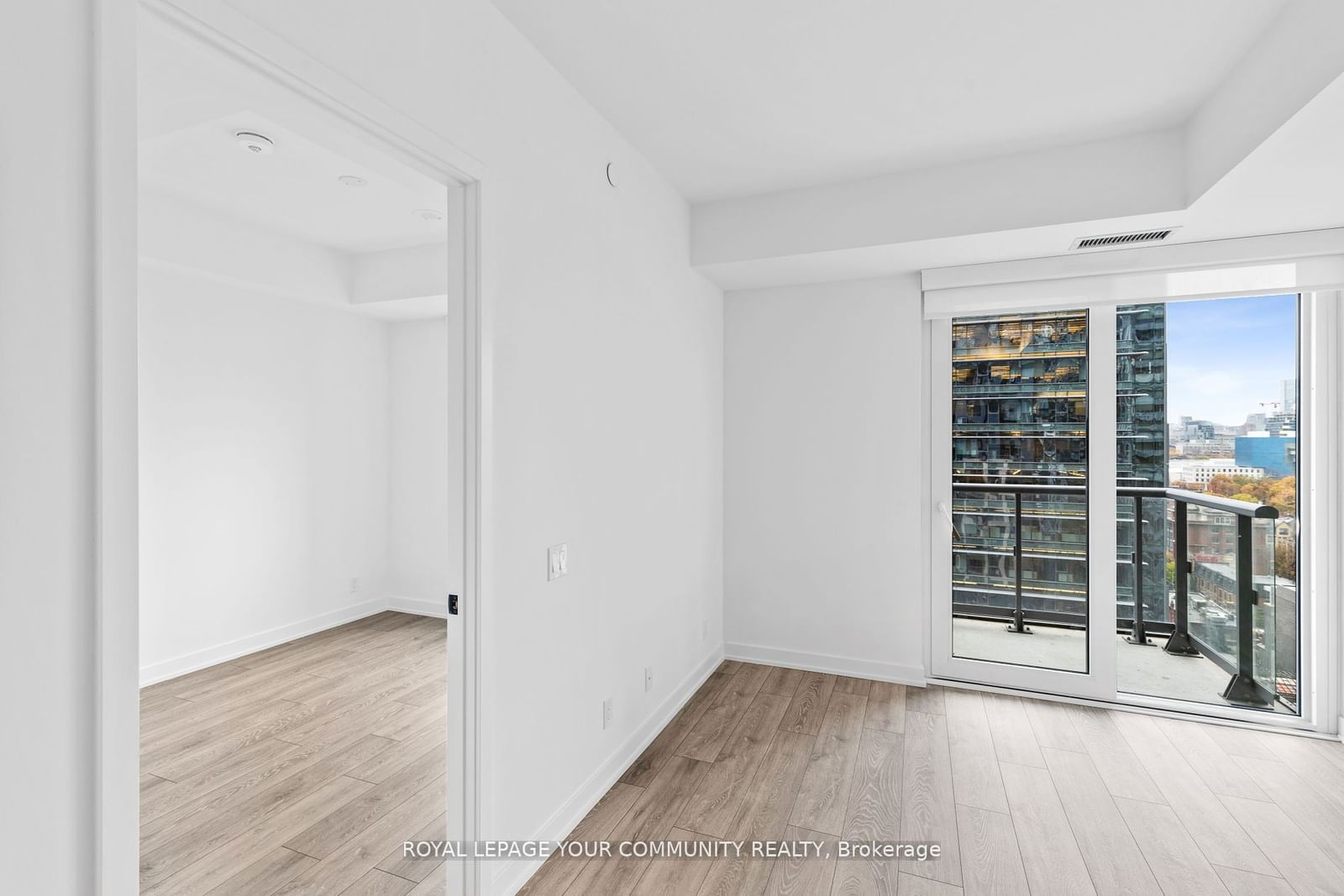 108 Peter St, unit 1026 for rent - image #9