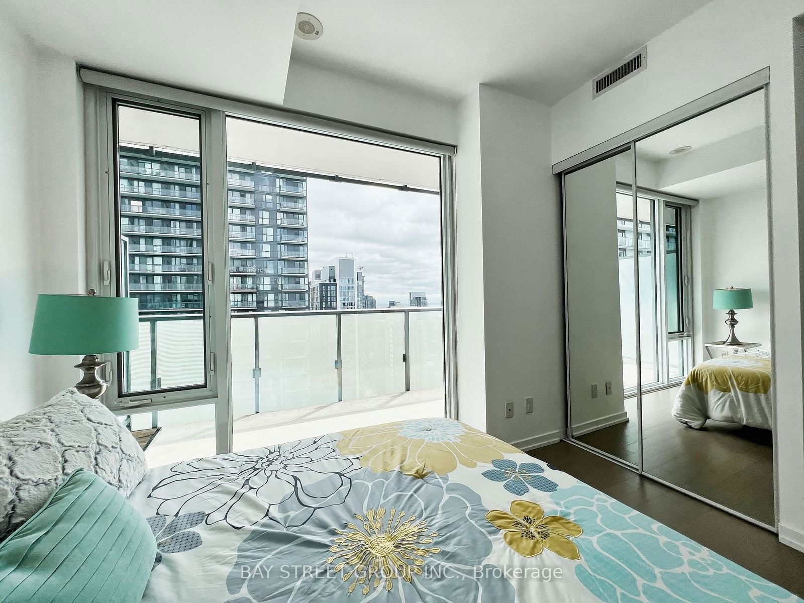 101 Peter St, unit 4009 for sale - image #17