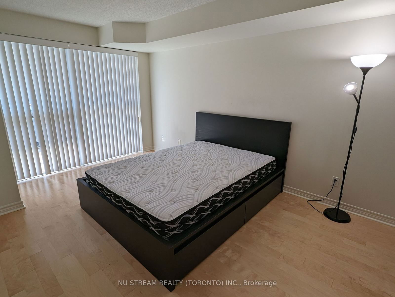 763 Bay St, unit 1211 for rent - image #5