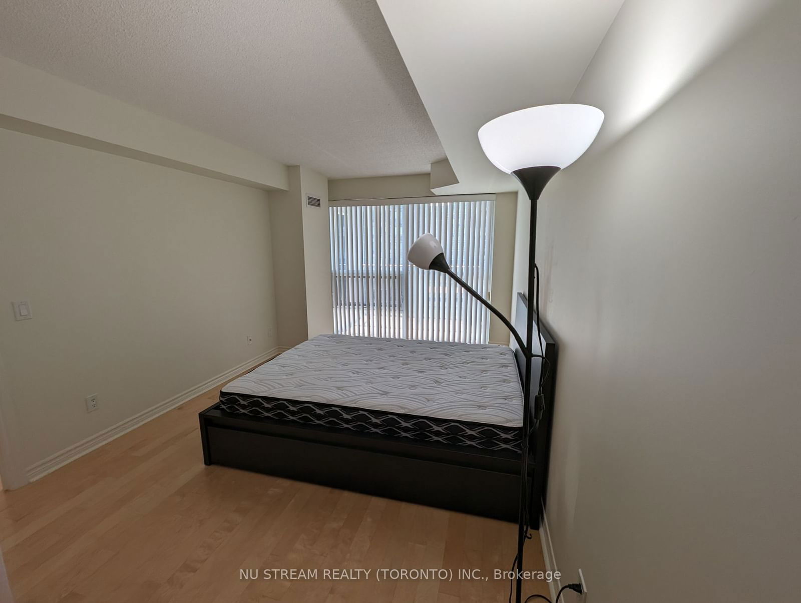 763 Bay St, unit 1211 for rent - image #6