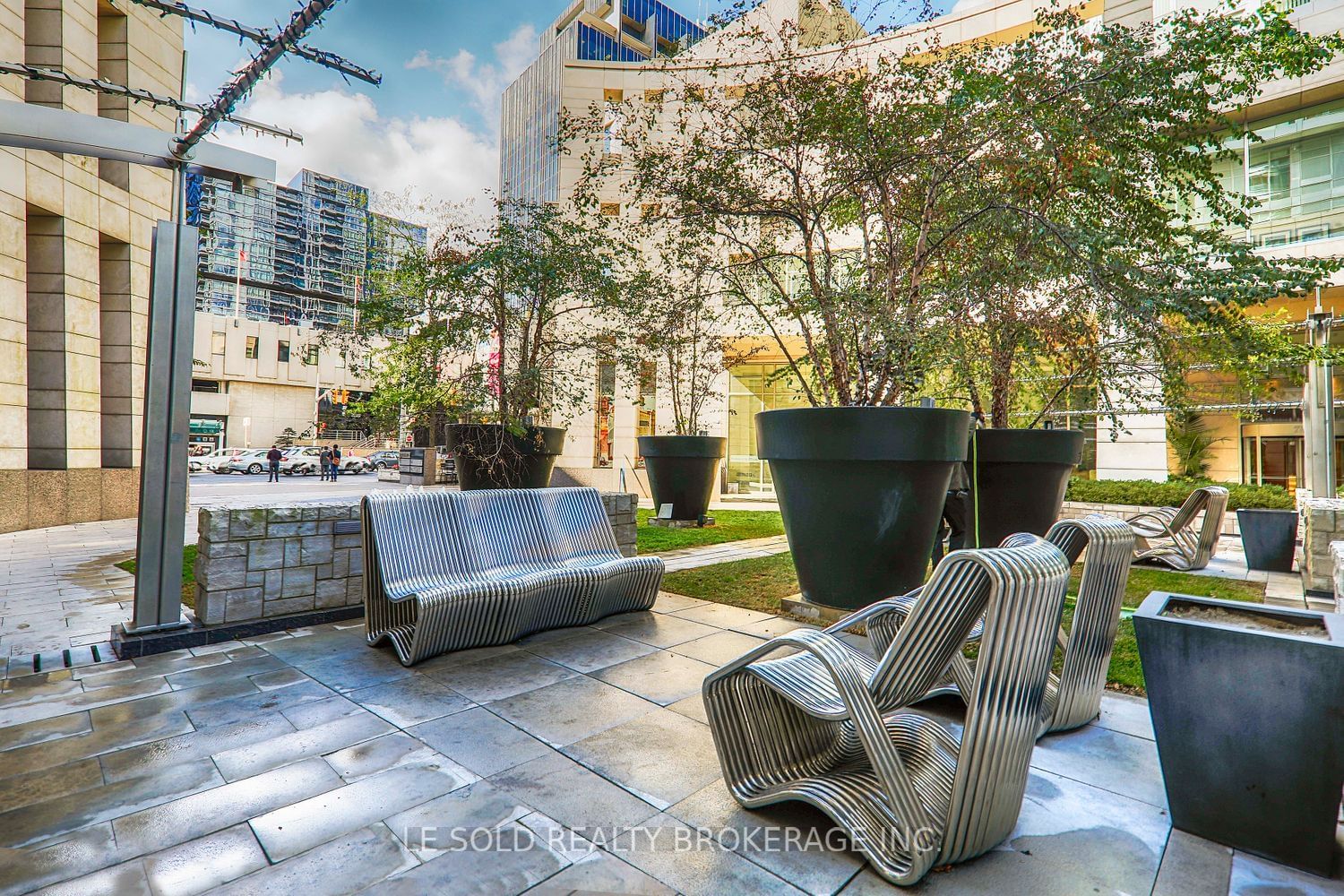 2191 Yonge St, unit 1502 Rm for rent - image #18