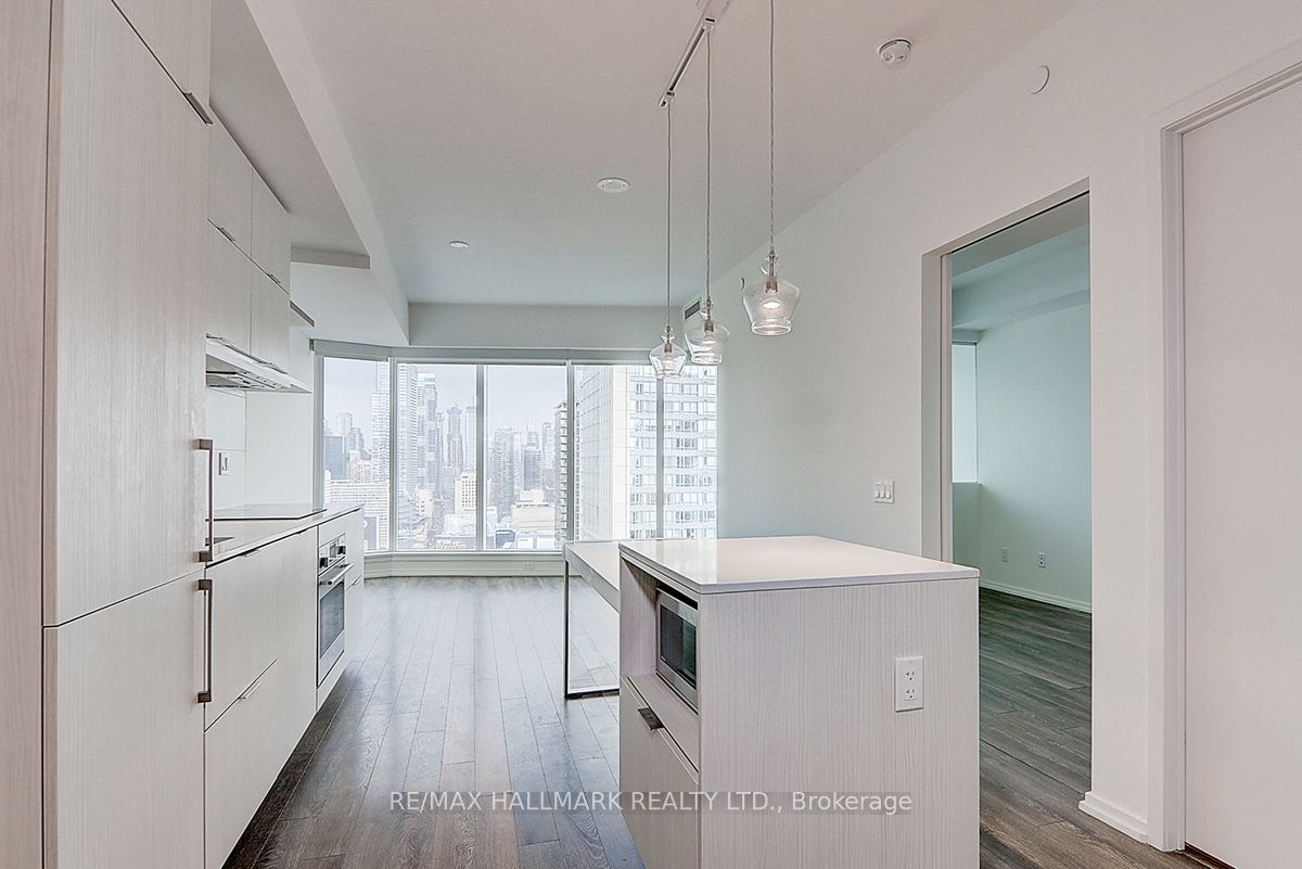 197 Yonge St, unit 2614 for rent - image #11