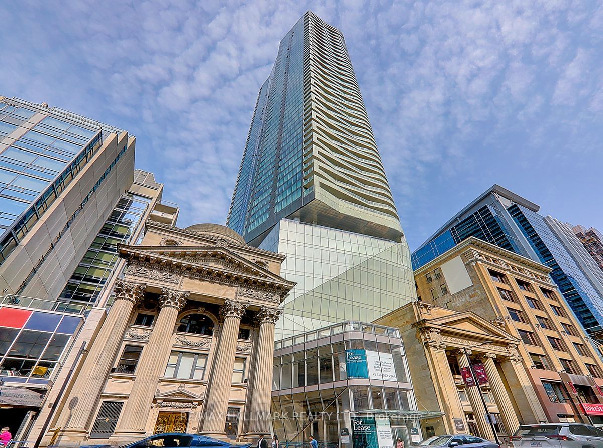 197 Yonge St, unit 2614 for rent