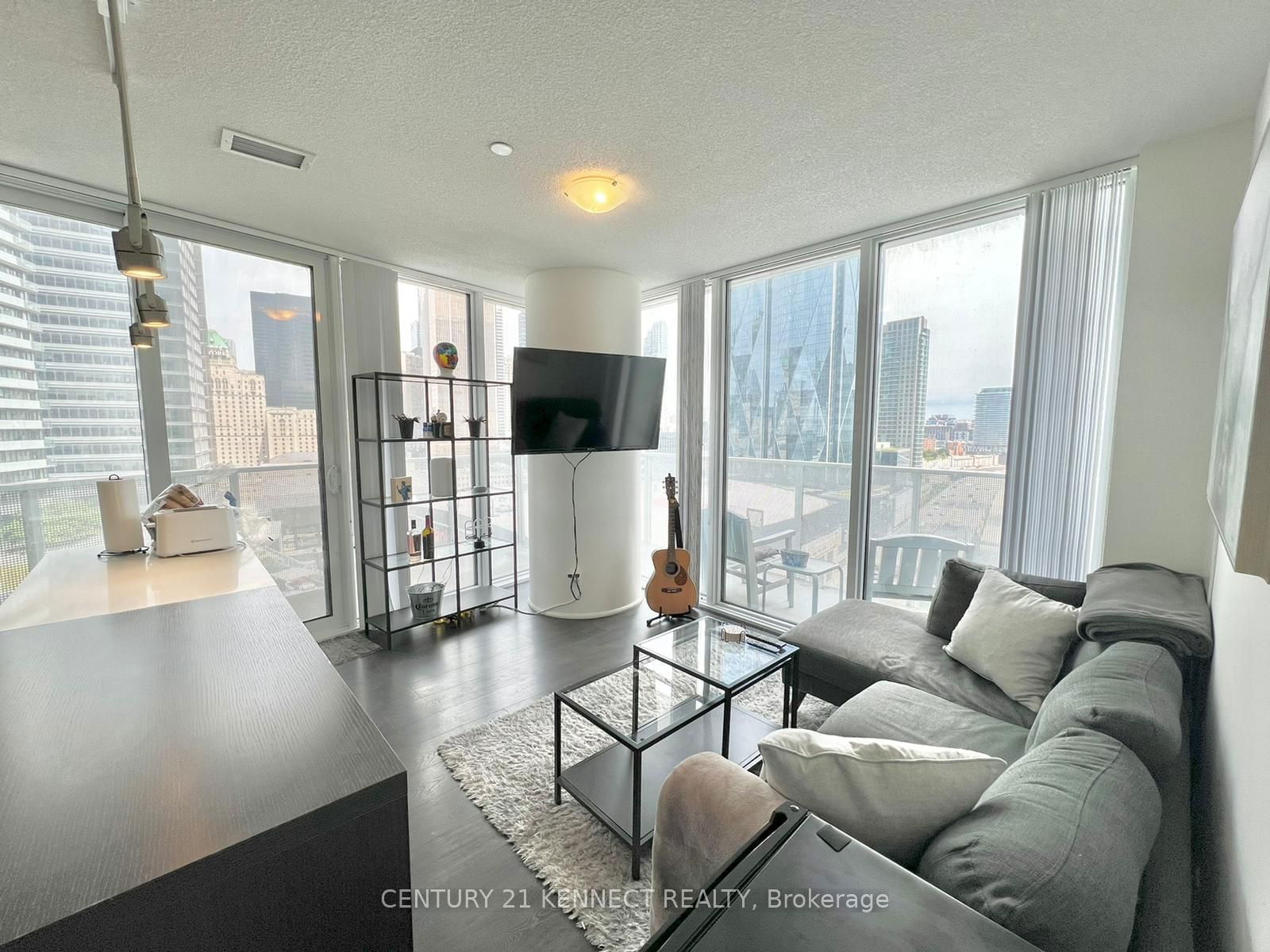 100 Harbour St, unit 1704 for rent - image #7