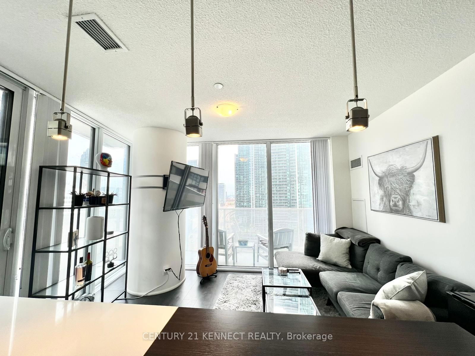 100 Harbour St, unit 1704 for rent - image #8