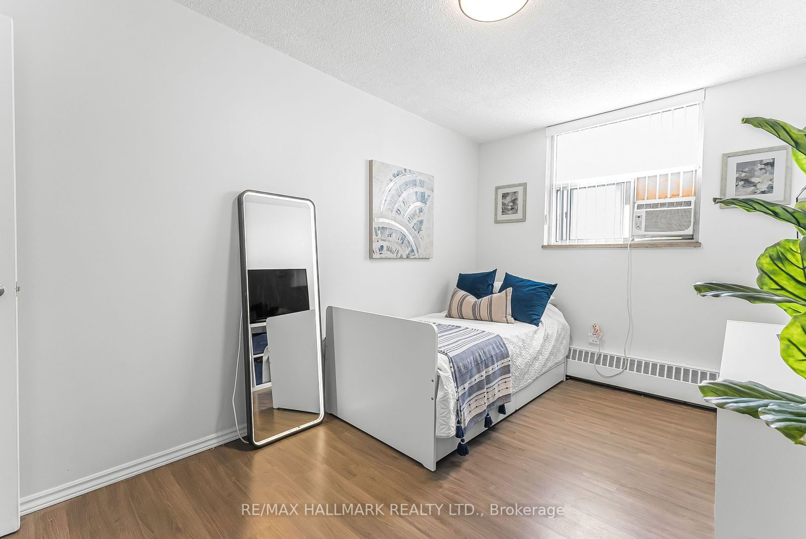 5 Parkway Forest Dr, unit 306 for sale - image #21