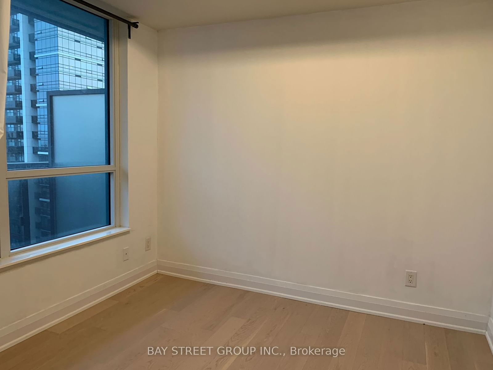 5 Sheppard Ave E, unit 2525 for rent - image #14