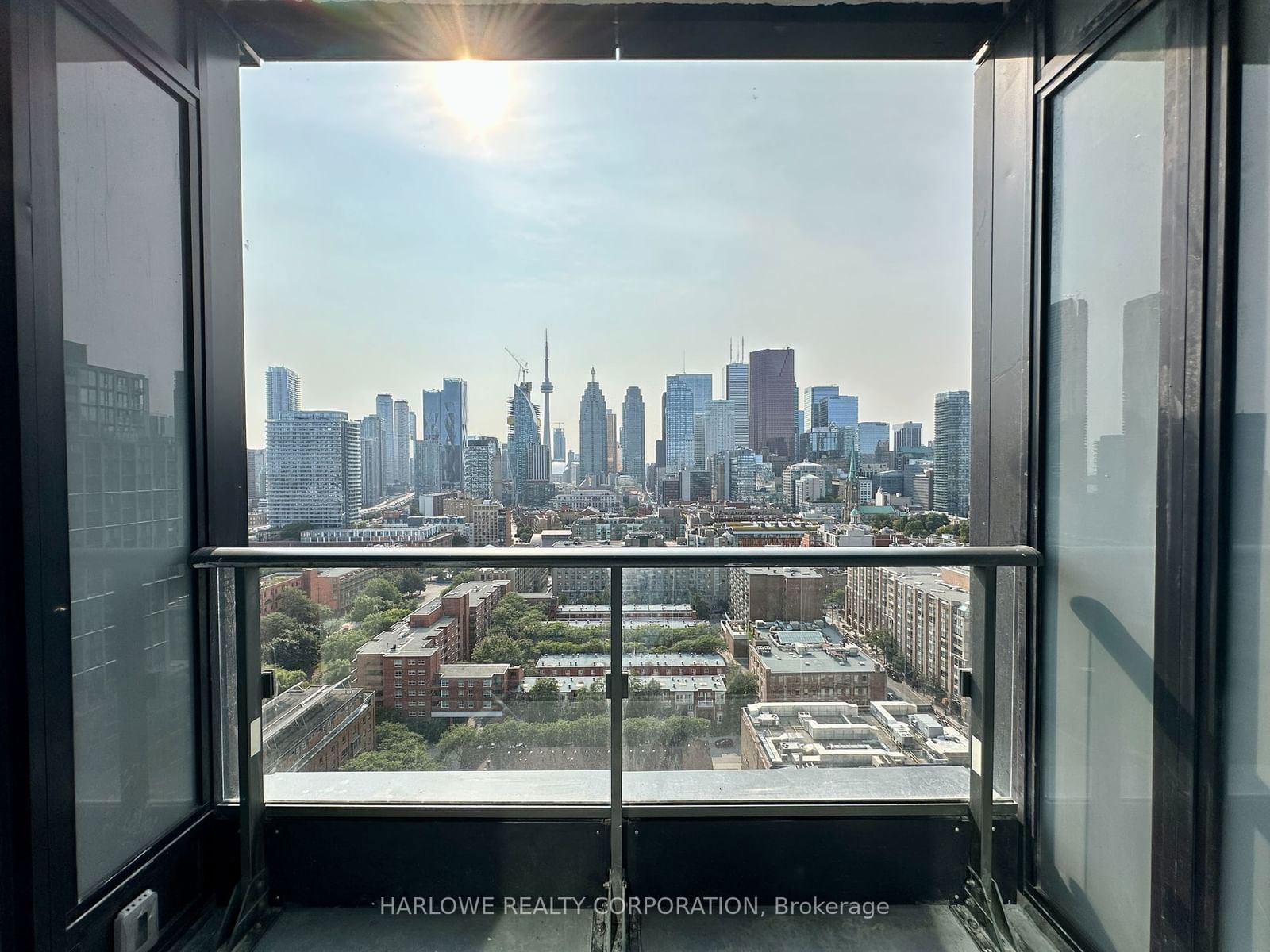 135 Lower Sherbourne St, unit 2127 W for rent