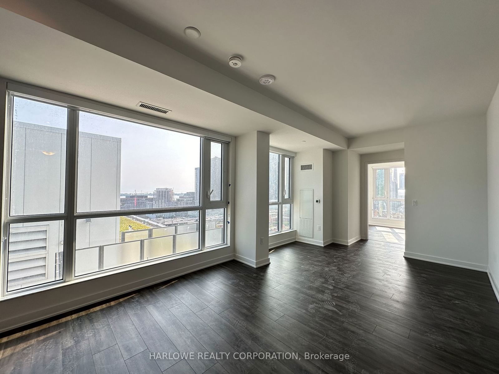 135 Lower Sherbourne St, unit 2127 W for rent