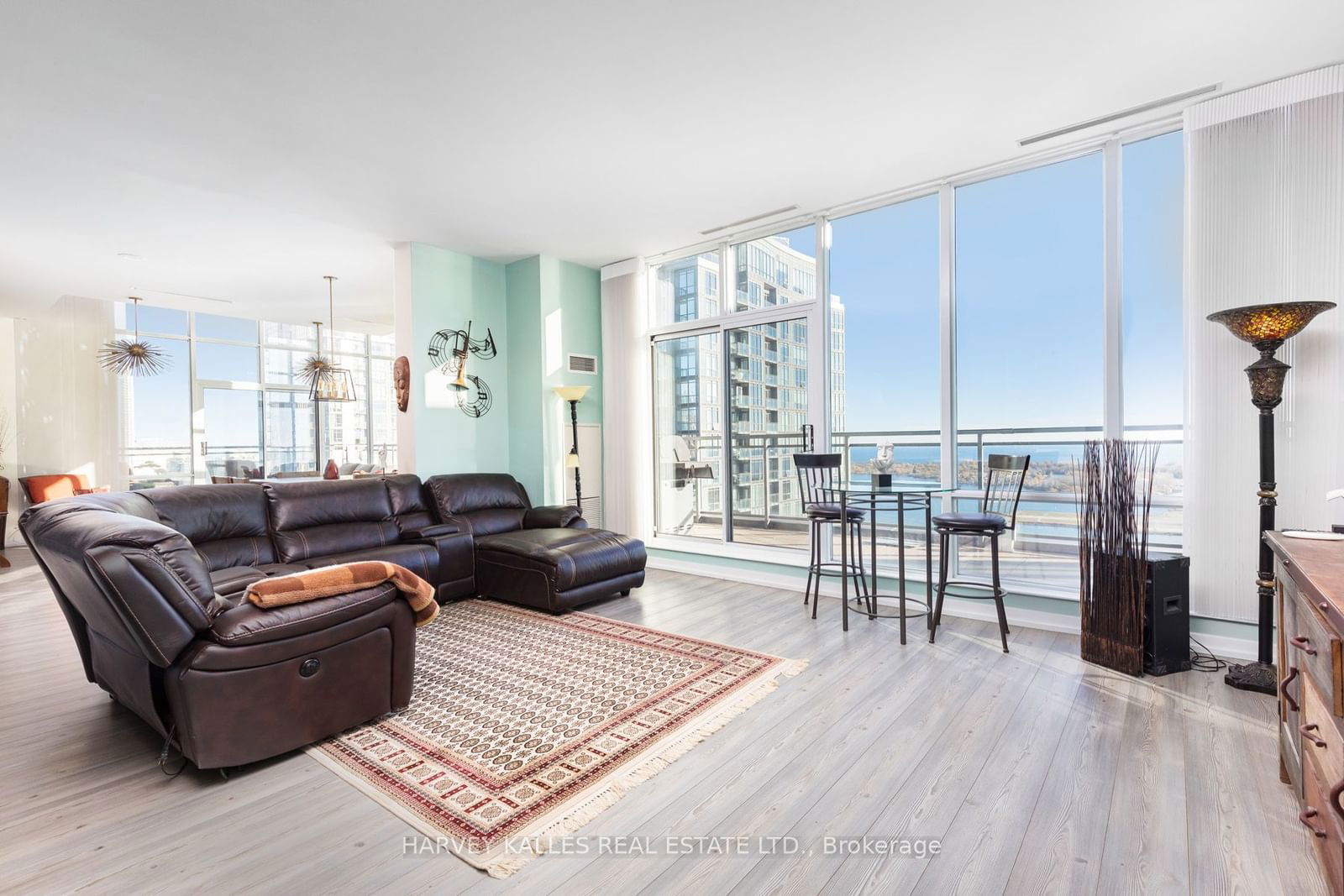 15 Fort York Blvd, unit PH05 for rent - image #13