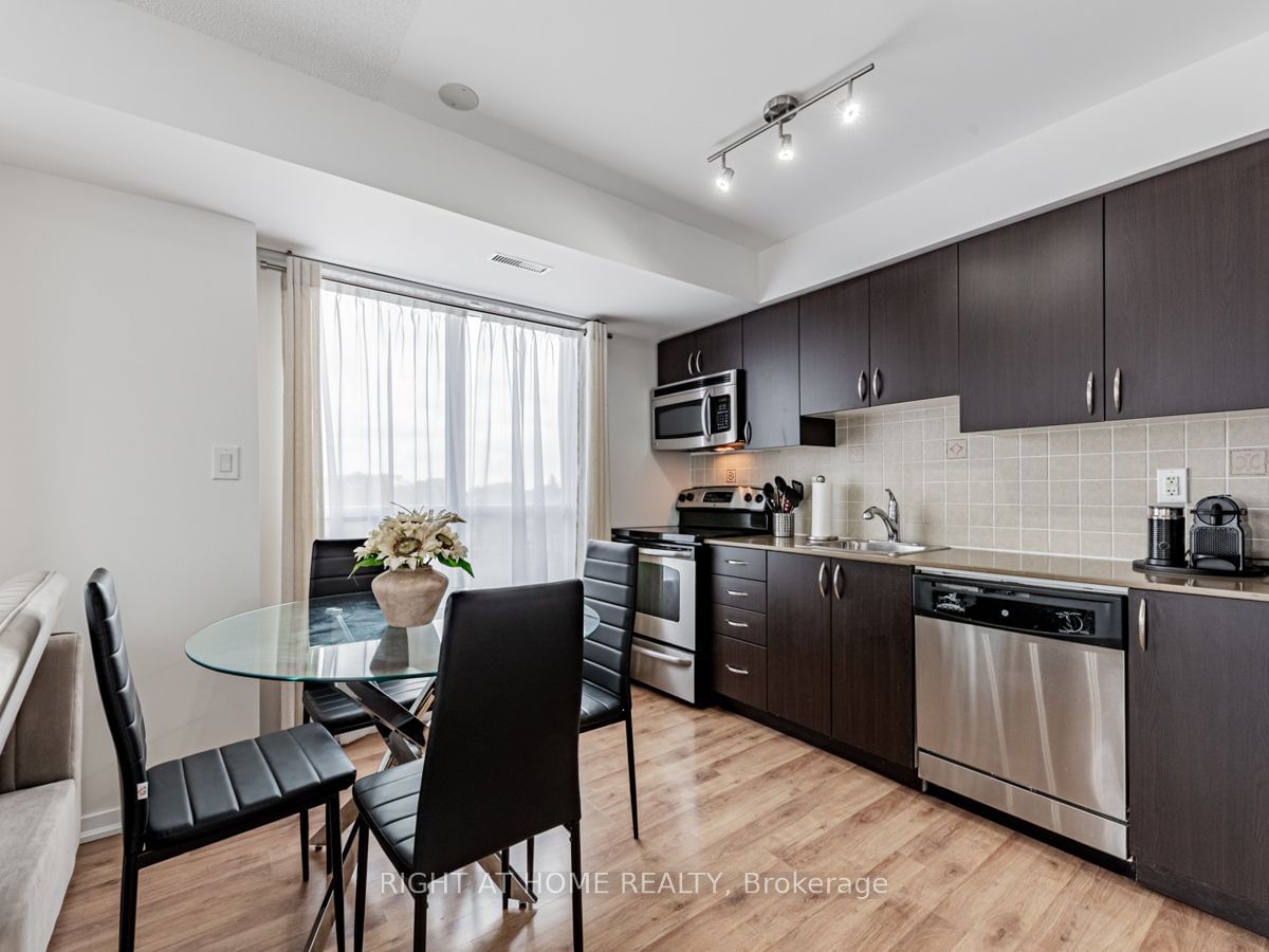 801 Sheppard Ave W, unit 502 for sale