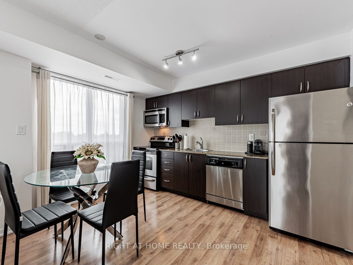 801 Sheppard Ave W, unit 502 for sale