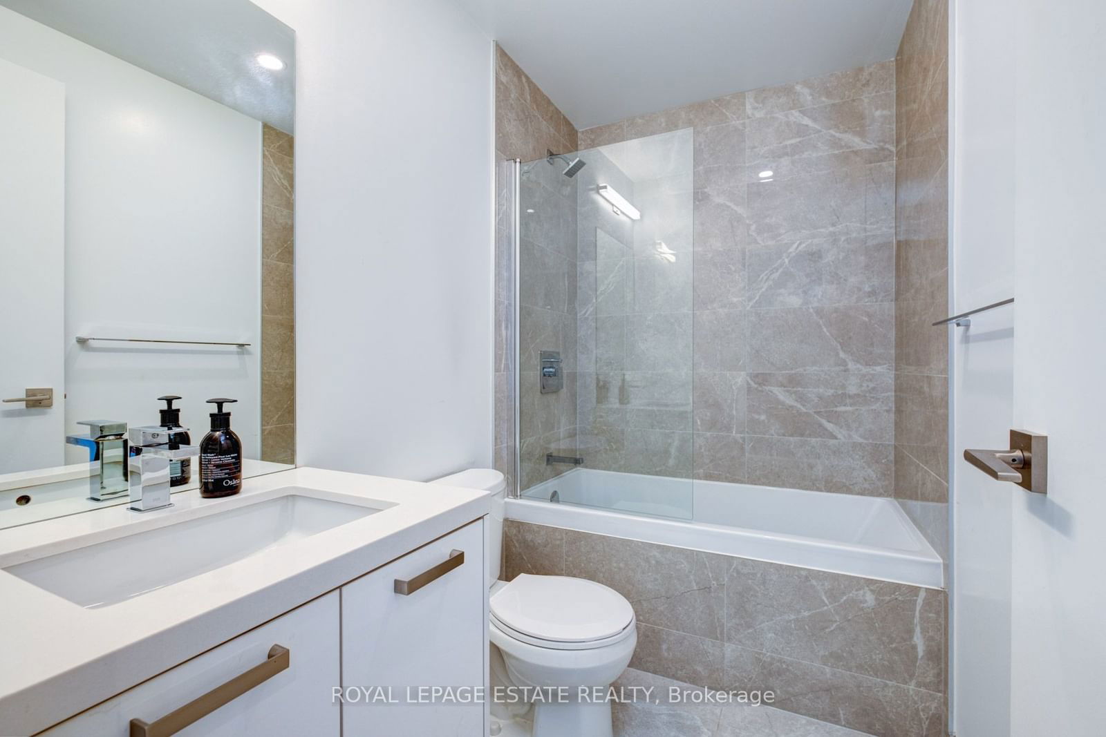 55 Ontario St, unit 1610 for sale - image #16