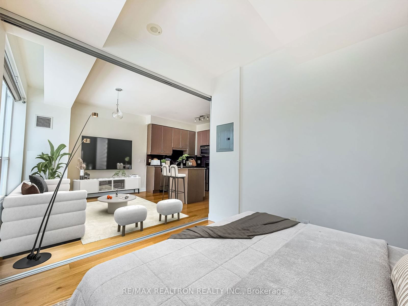 38 The Esplanade, unit 1401 for sale - image #11