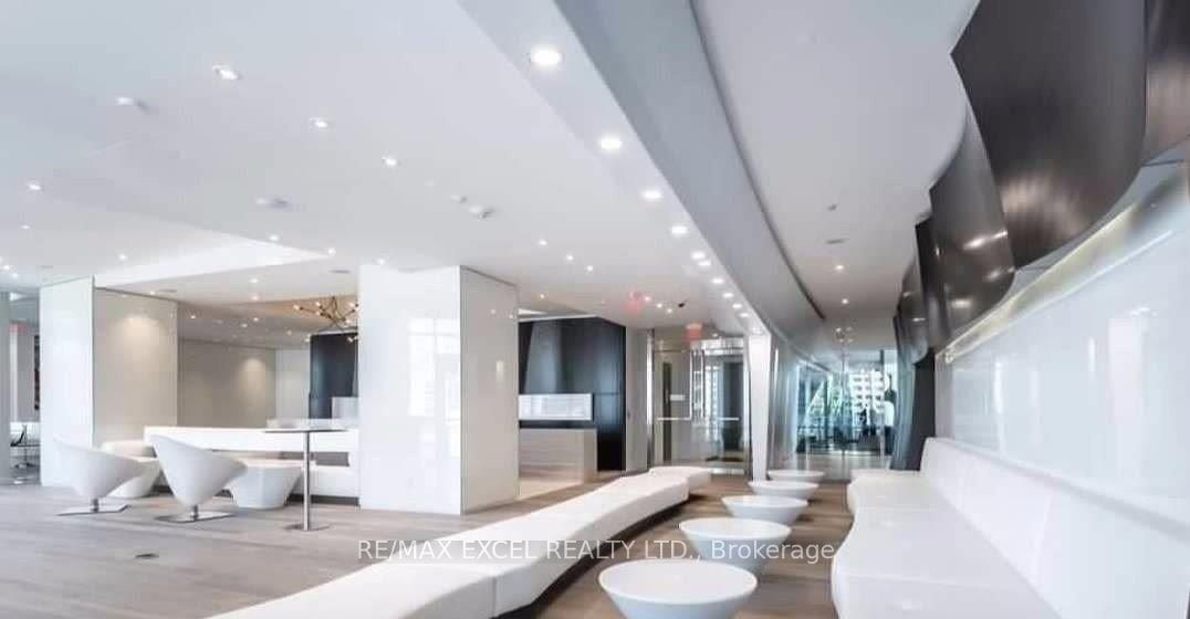 1 Bloor St E, unit 7102 for rent - image #19