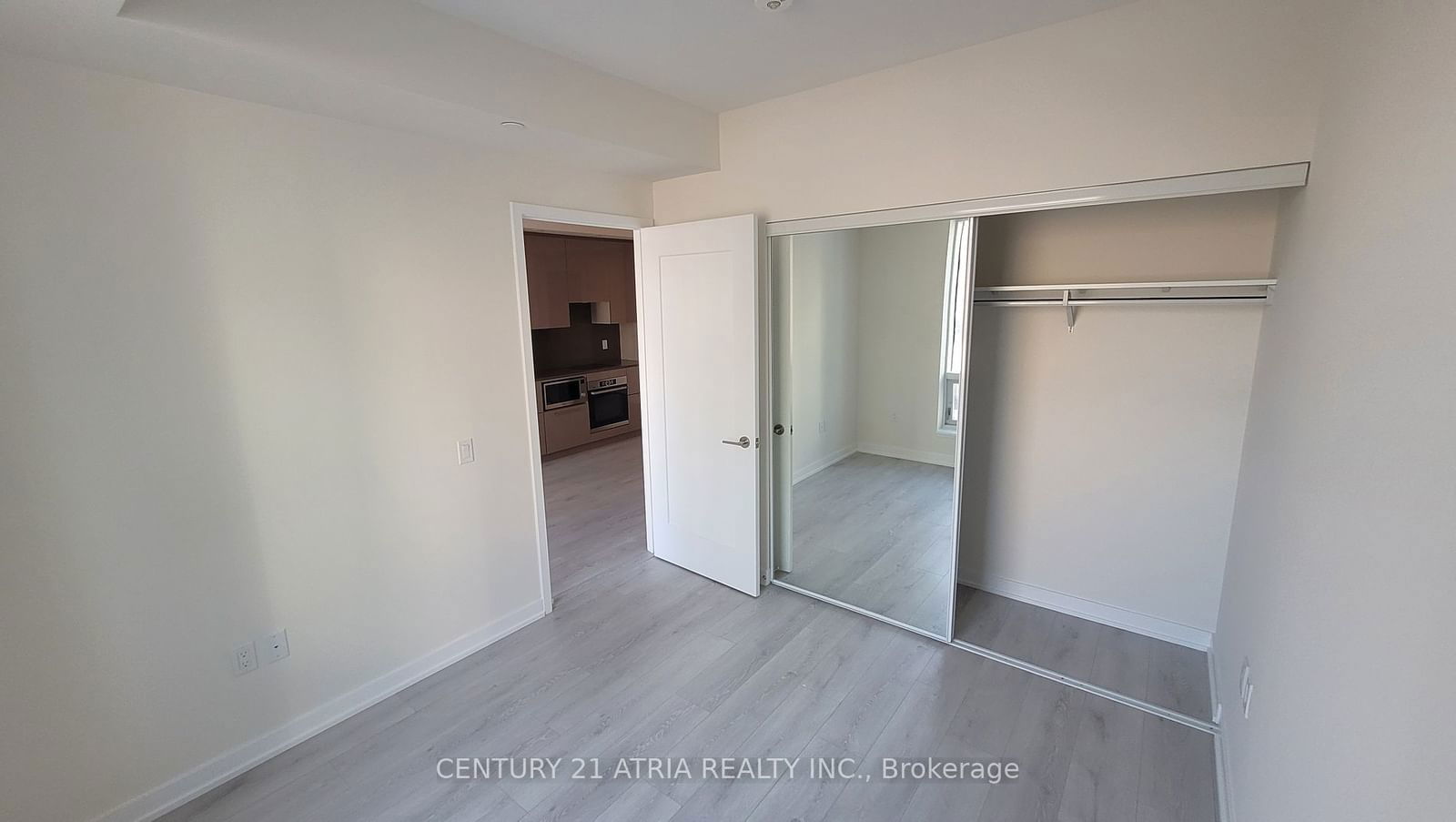 28 Freeland St, unit 806 for rent - image #7