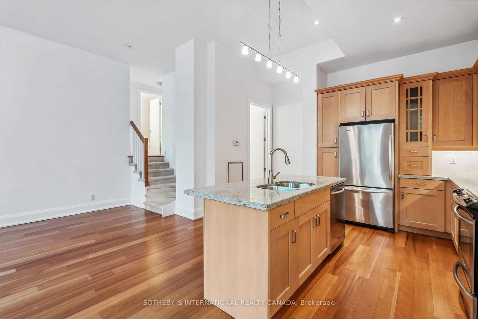 385 Brunswick Ave, unit 105 for rent - image #5