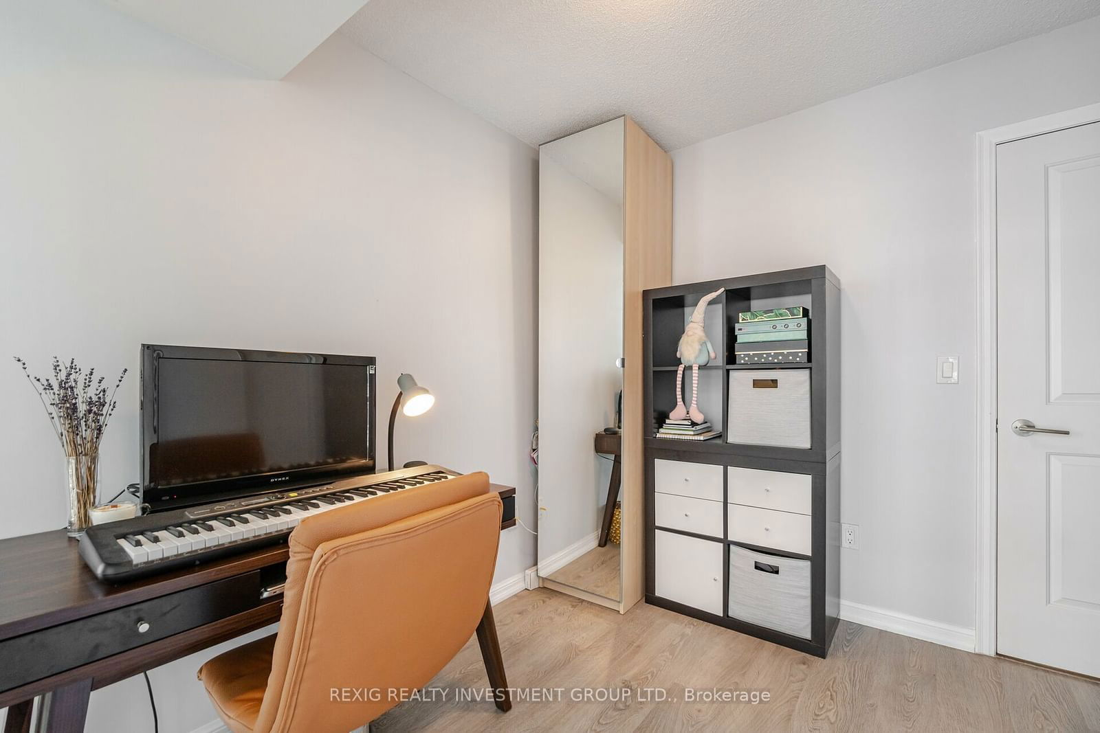 65 East Liberty St, unit 1317 for sale - image #25