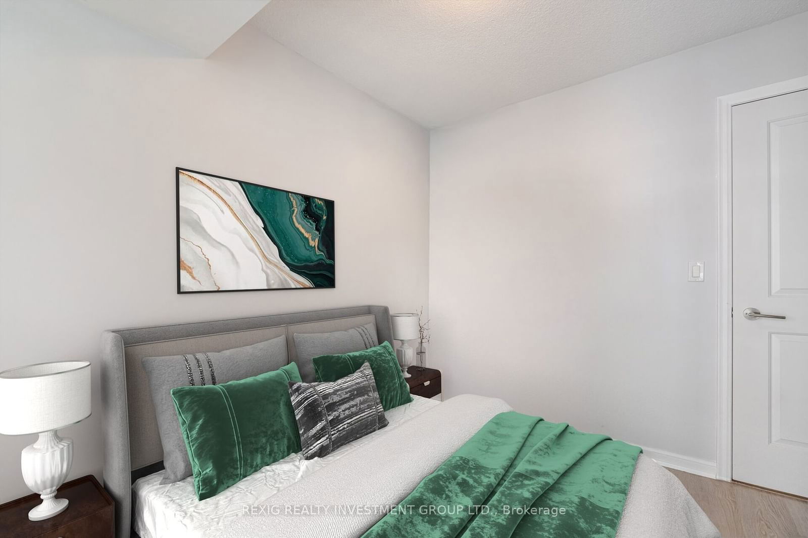 65 East Liberty St, unit 1317 for sale - image #27