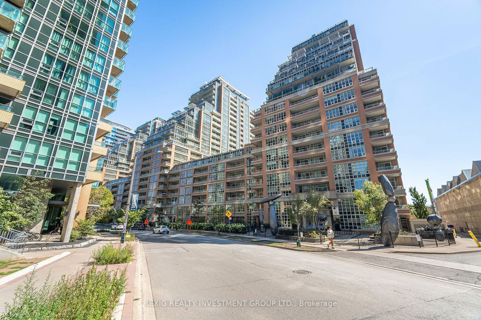 65 East Liberty St, unit 1317 for sale - image #40