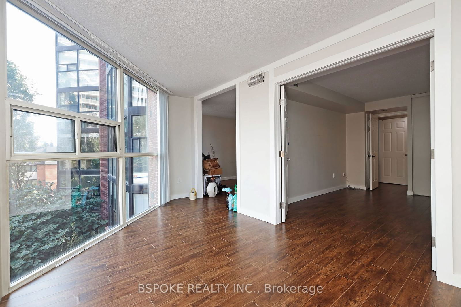 701 King St W, unit 307 for rent - image #13