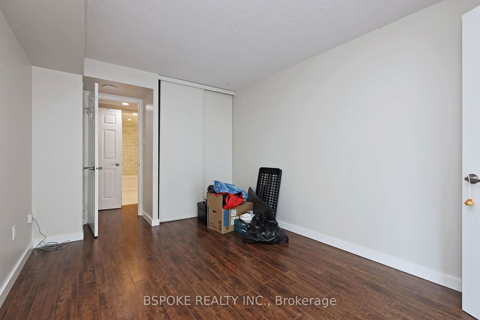 701 King St W, unit 307 for rent - image #15