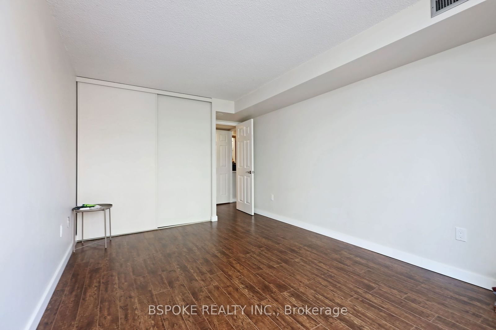 701 King St W, unit 307 for rent - image #18