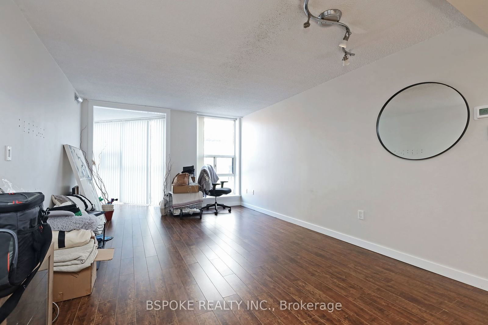 701 King St W, unit 307 for rent - image #8