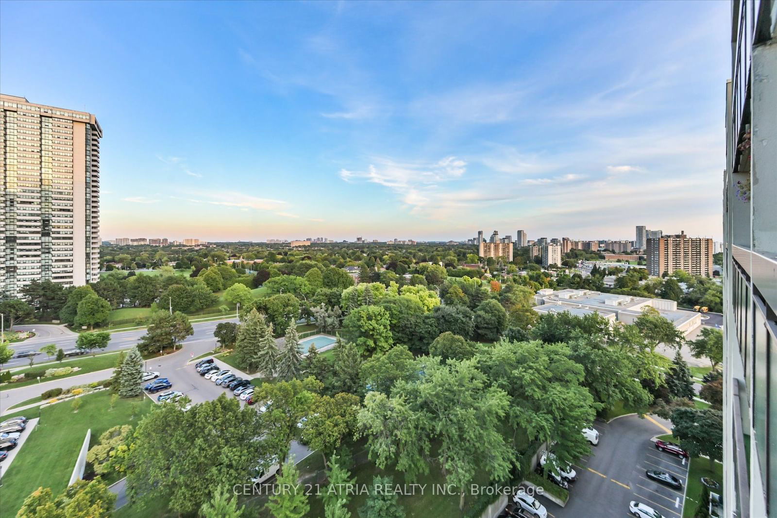 350 Seneca Hill Dr, unit 1703 for sale - image #29