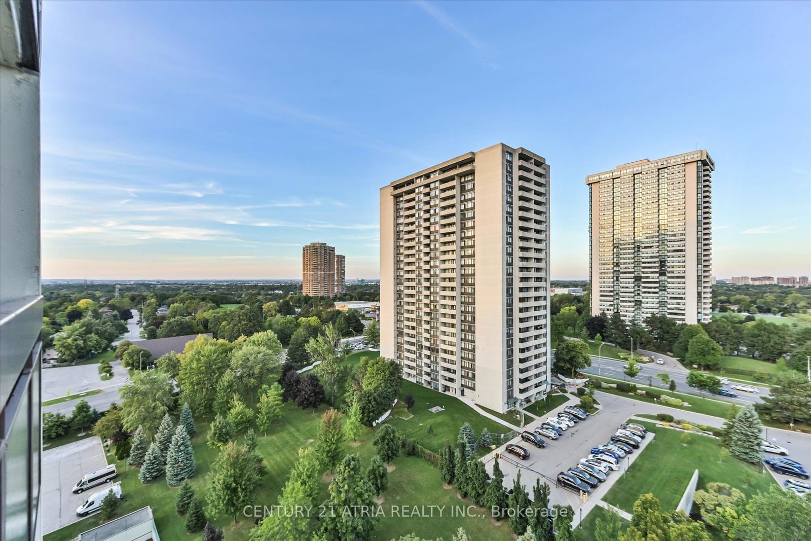 350 Seneca Hill Dr, unit 1703 for sale