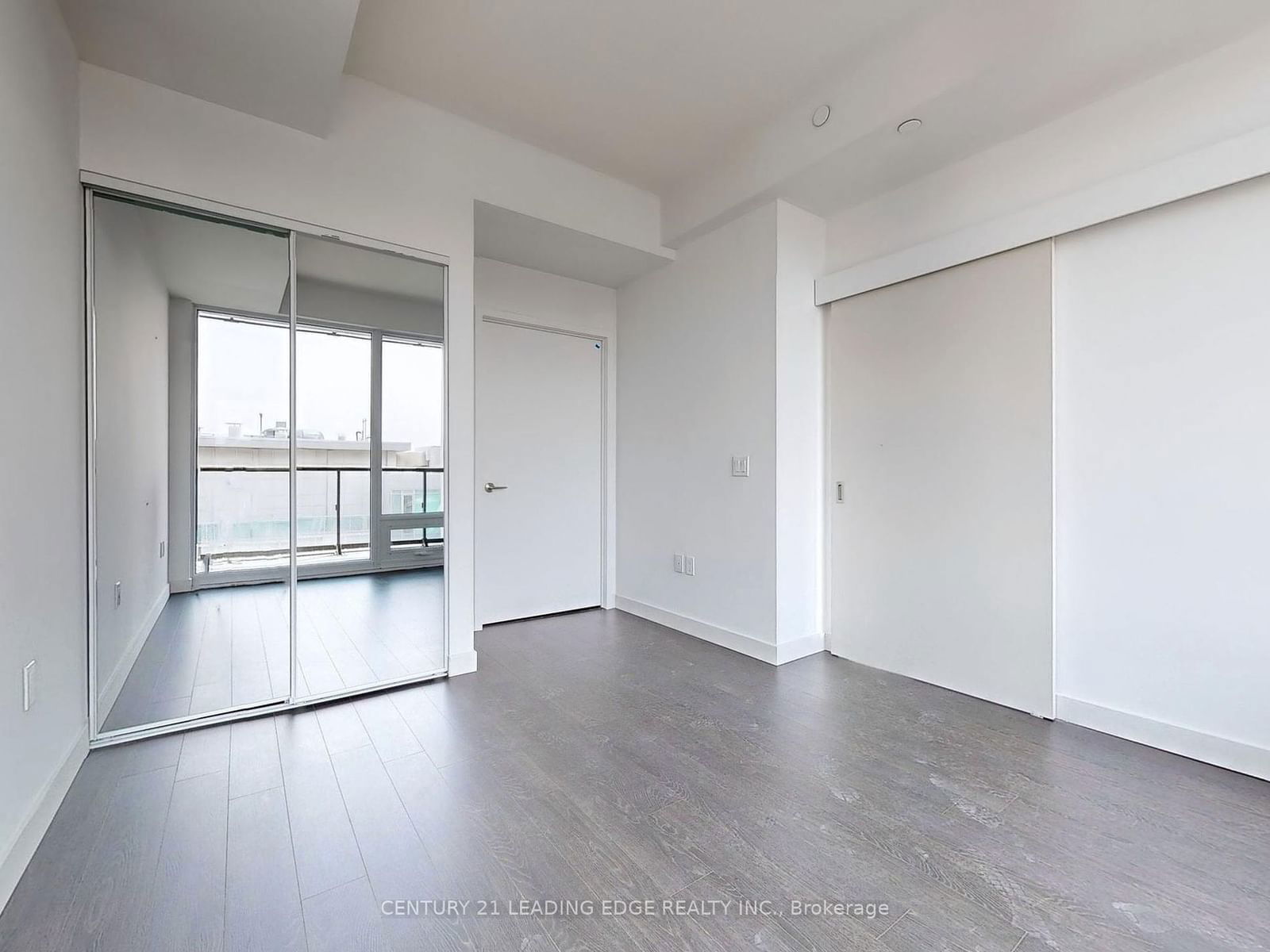 121 St Patrick St, unit 1522 for rent - image #12