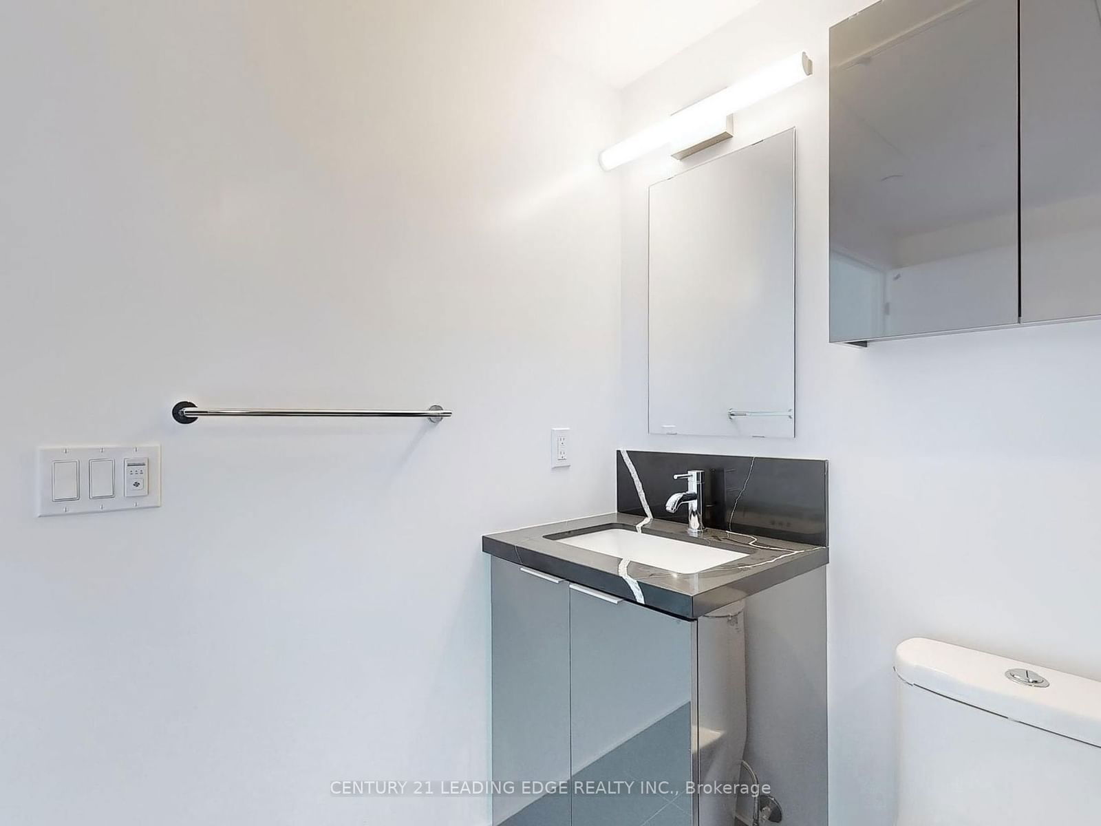 121 St Patrick St, unit 1522 for rent - image #13