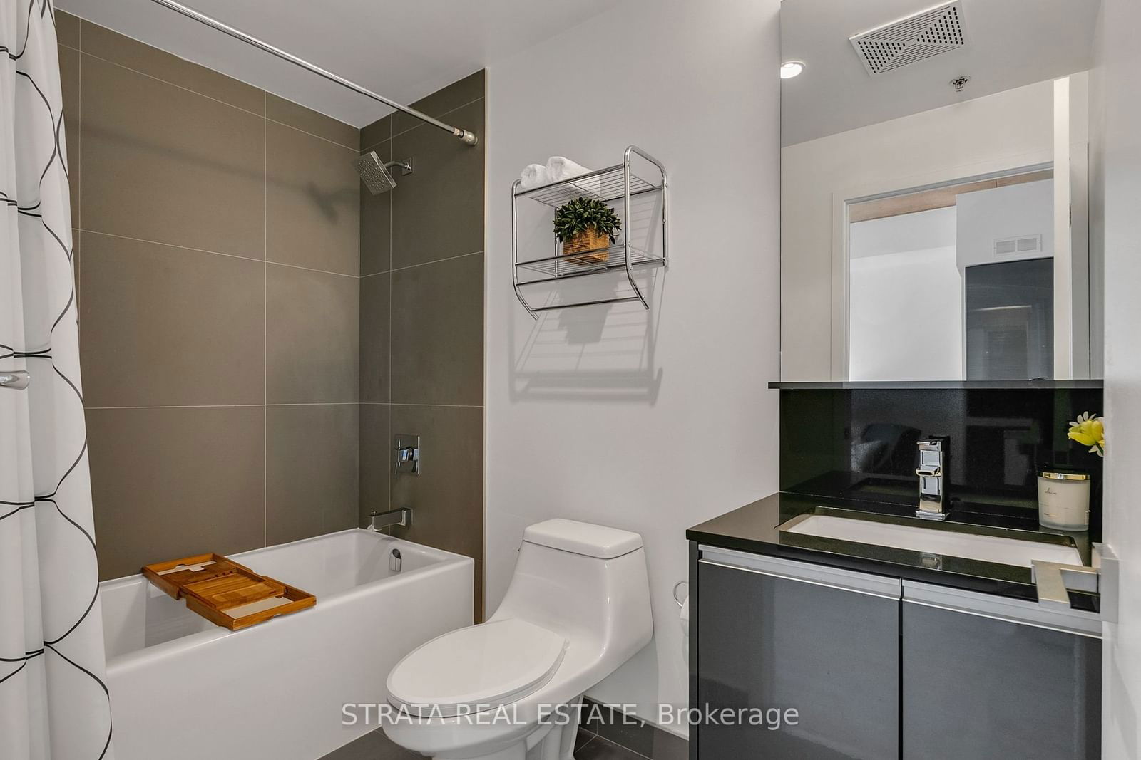 20 Minowan Miikan Lane, unit 1014 for sale - image #18