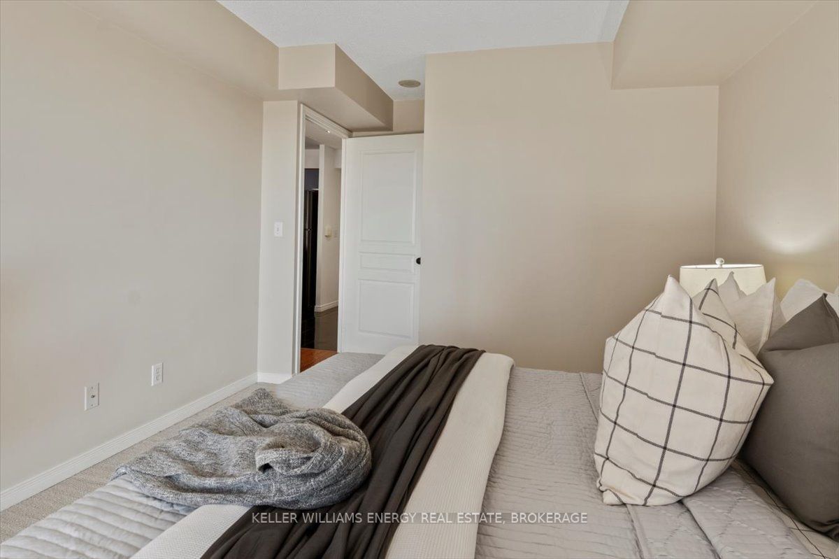 55 Harrison Garden Blvd, unit 1204 for sale - image #18