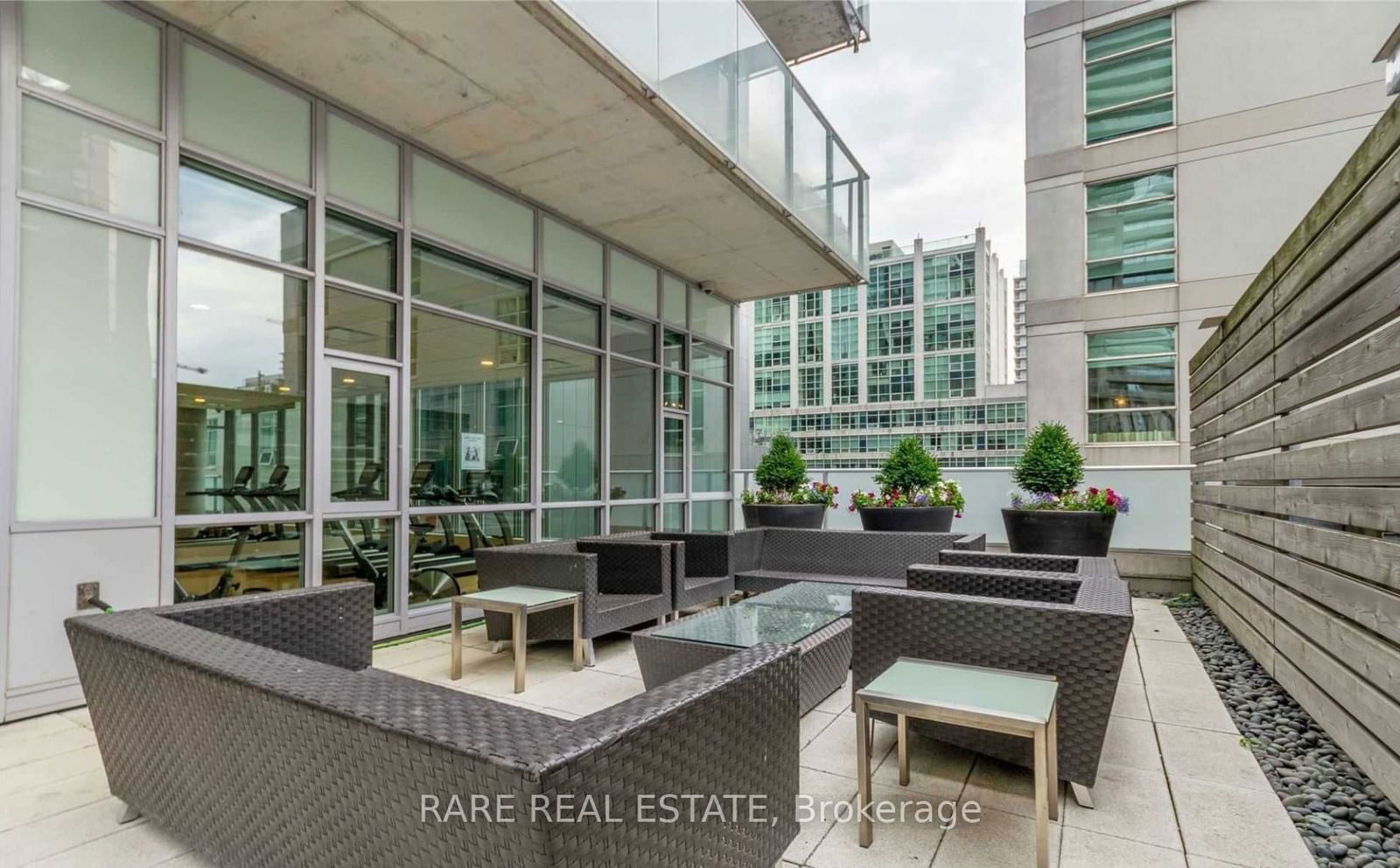 375 King St W, unit 2207 for sale - image #17