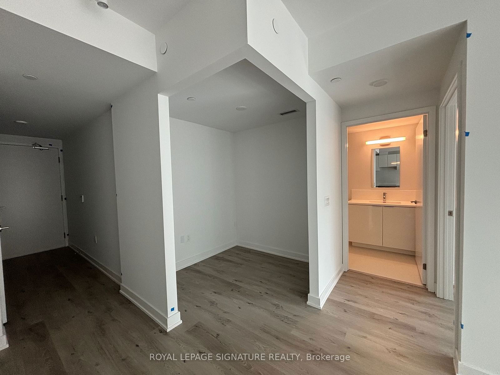 234 Simcoe St, unit 1532 for rent