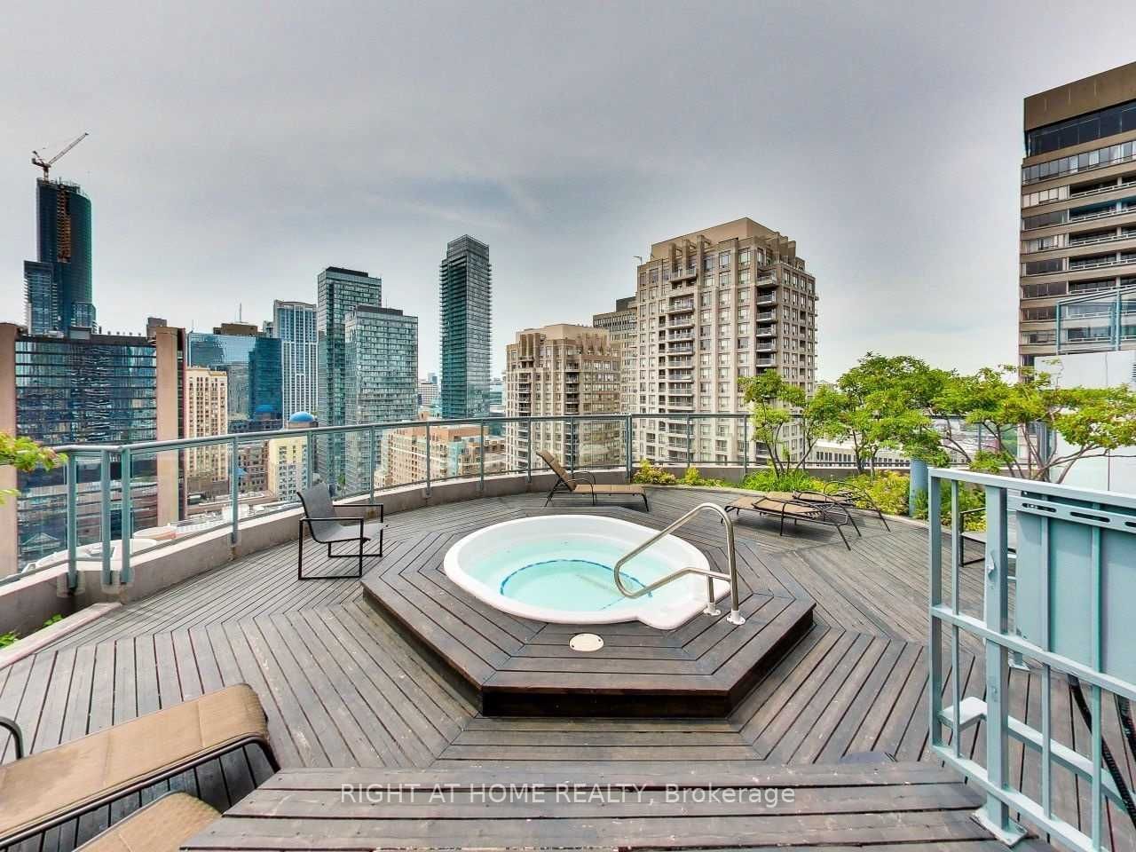 24 Wellesley St W, unit 1113 for rent - image #29