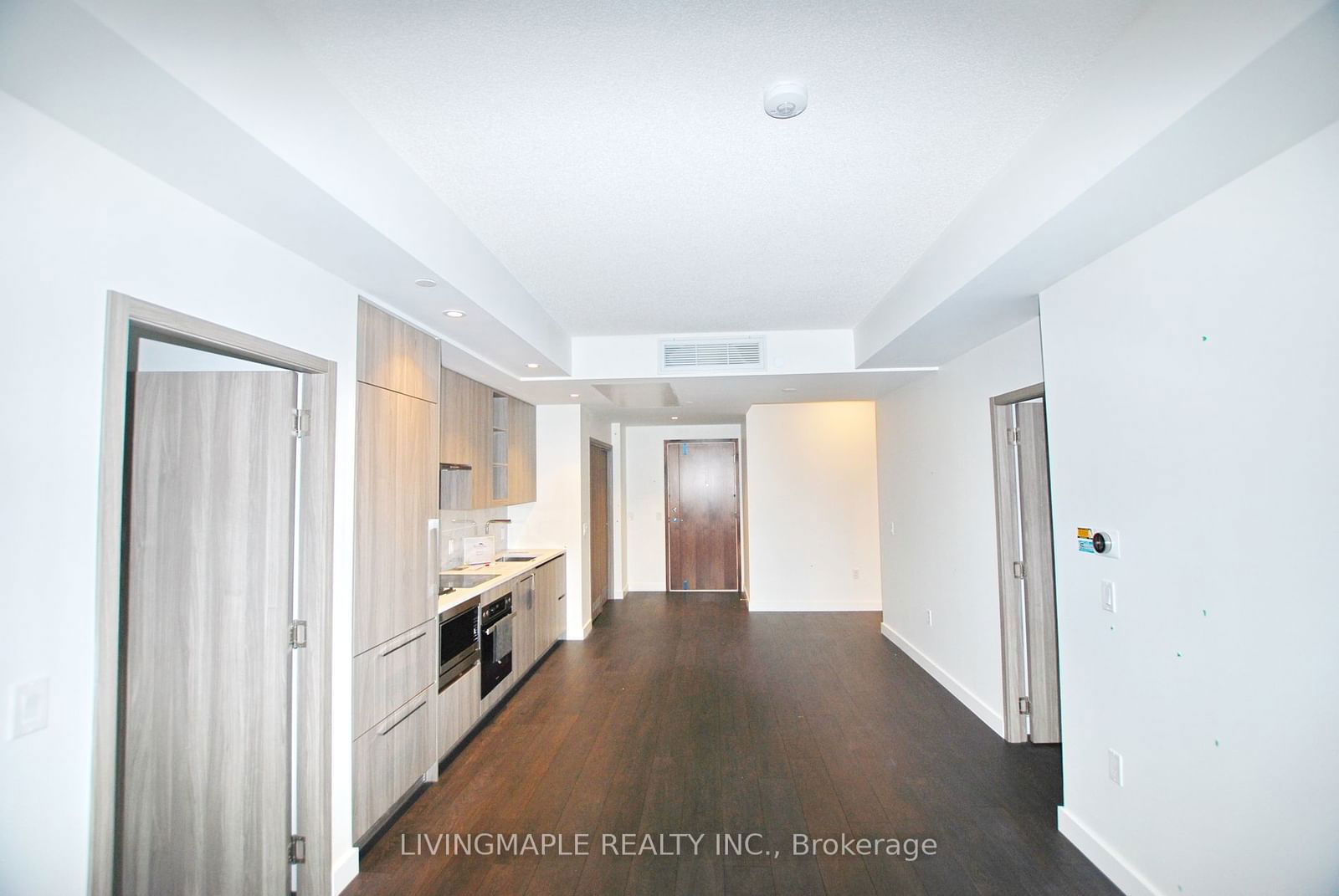 85 Mcmahon Dr, unit 302 for rent - image #6