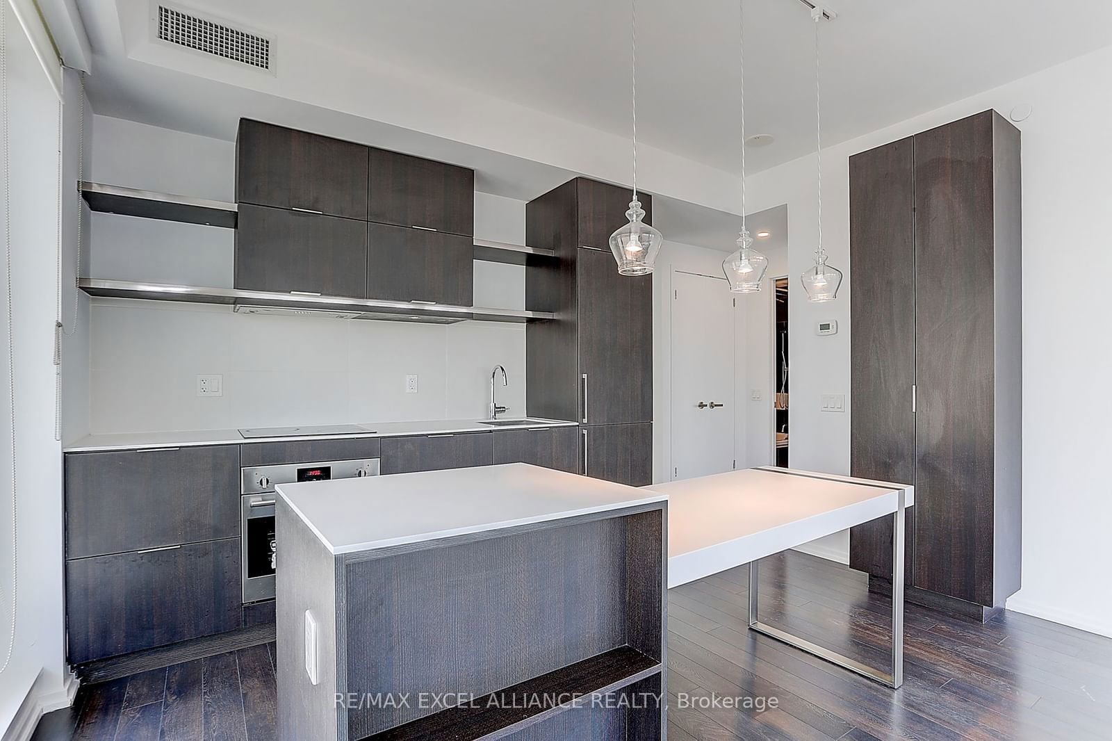 197 Yonge St, unit 1405 for rent - image #15