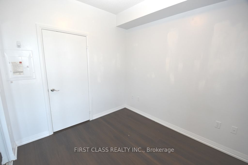 55 Ann O'reilly Rd, unit 3205 for rent - image #5