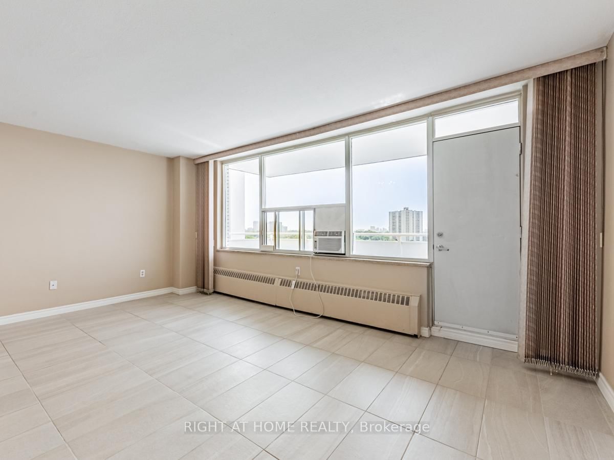 10 Parkway Forest Dr, unit 903 for sale - image #16