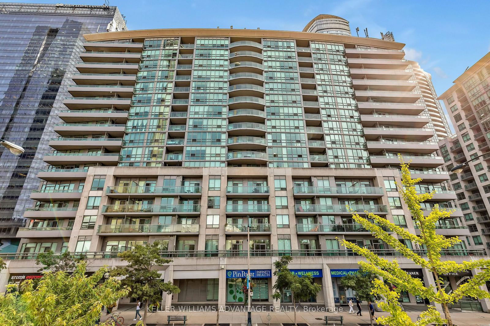 51 Lower Simcoe St, unit 516 for sale