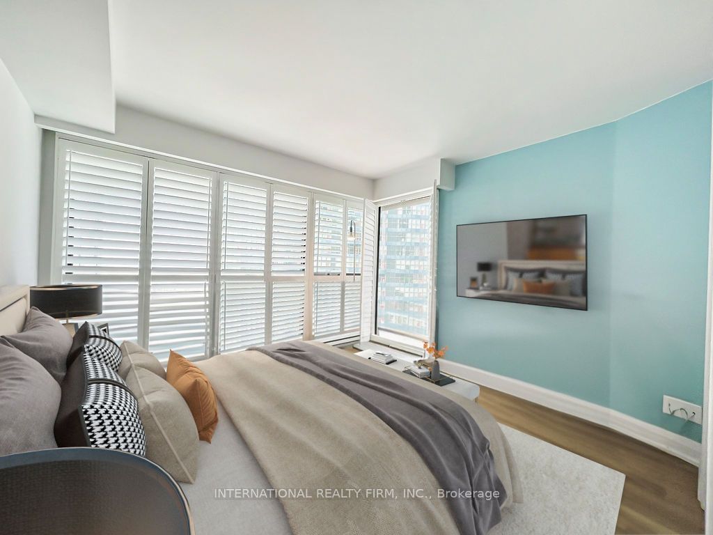 55 Harbour Sq, unit 2314 for sale - image #11