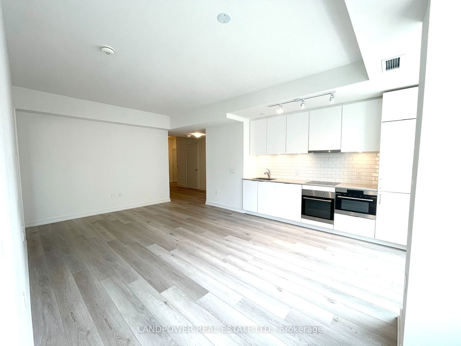 158 Front St E, unit 605 for sale - image #8