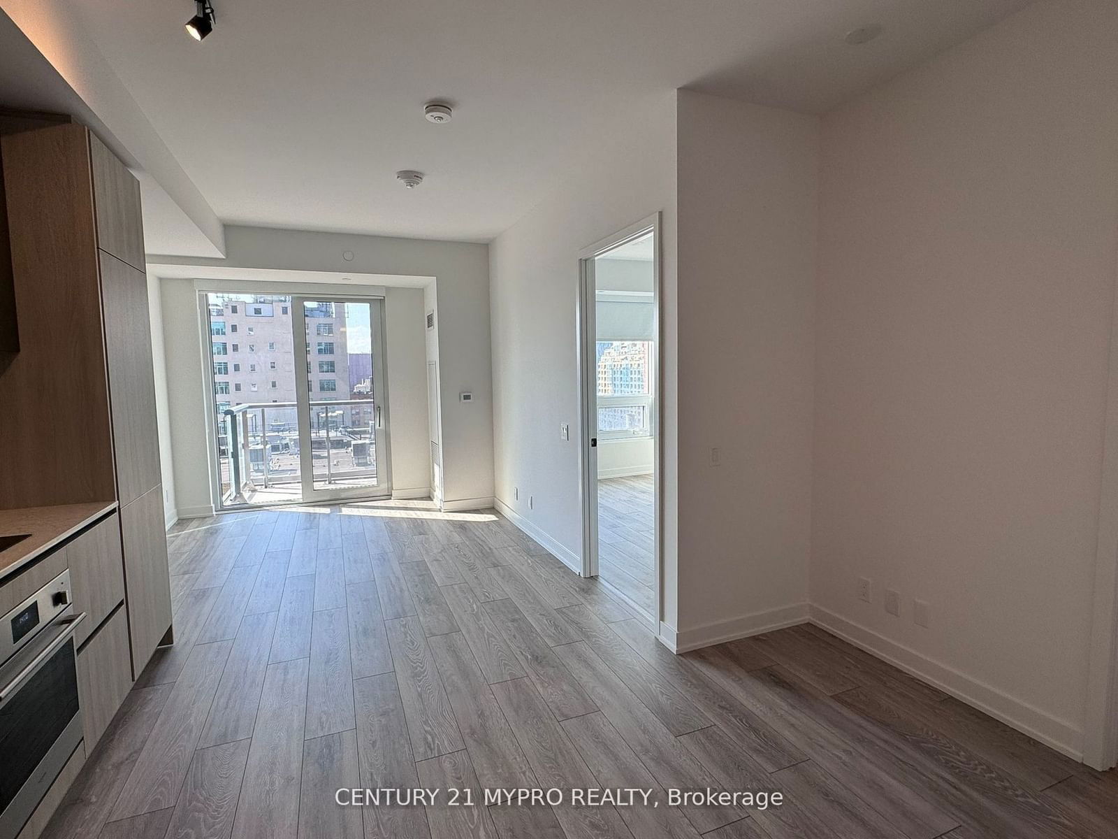 108 Peter St, unit 1120 for rent - image #3