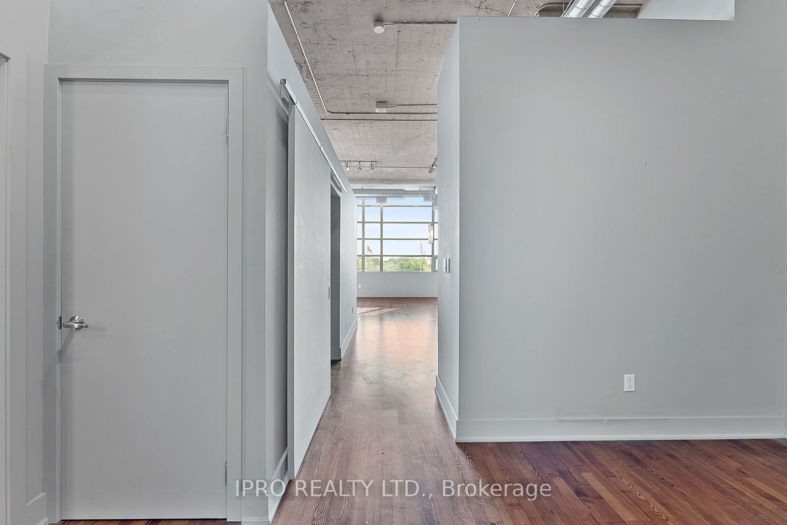 637 Lakeshore Blvd W, unit 410 for rent - image #4