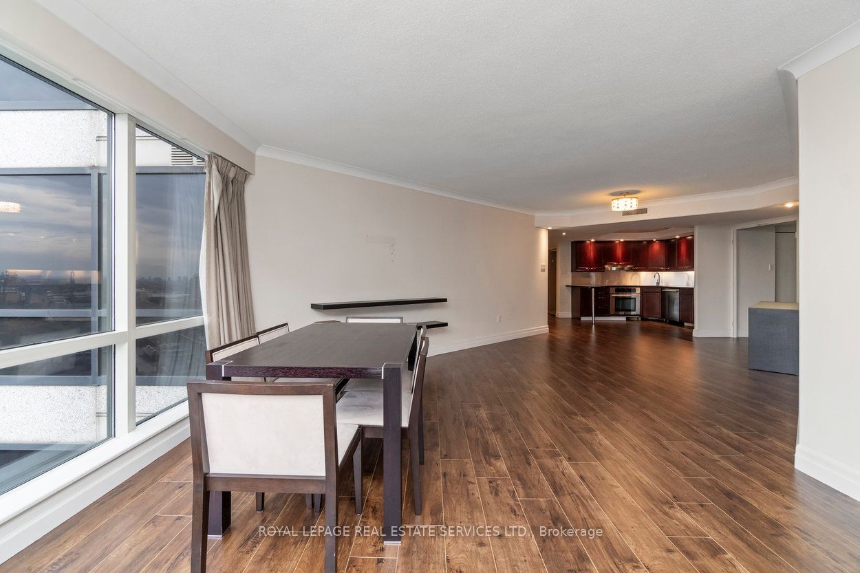 1001 Bay St, unit 2014 for sale - image #18