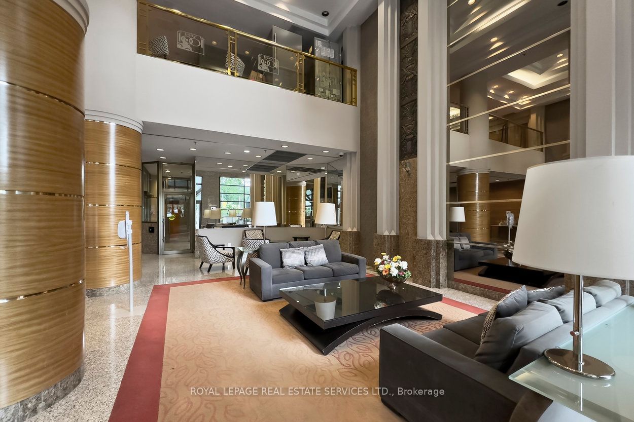 1001 Bay St, unit 2014 for sale - image #4