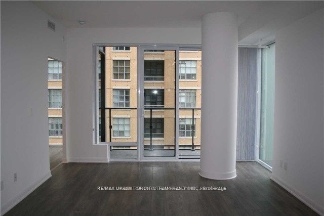 435 Richmond St W, unit 703 for rent