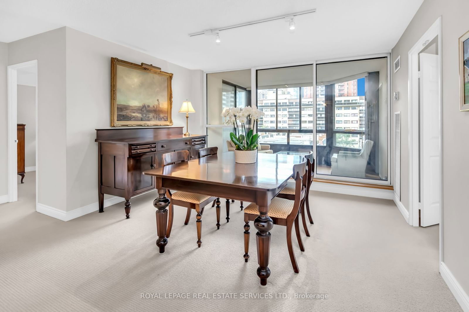 130 Carlton St, unit 603 for sale